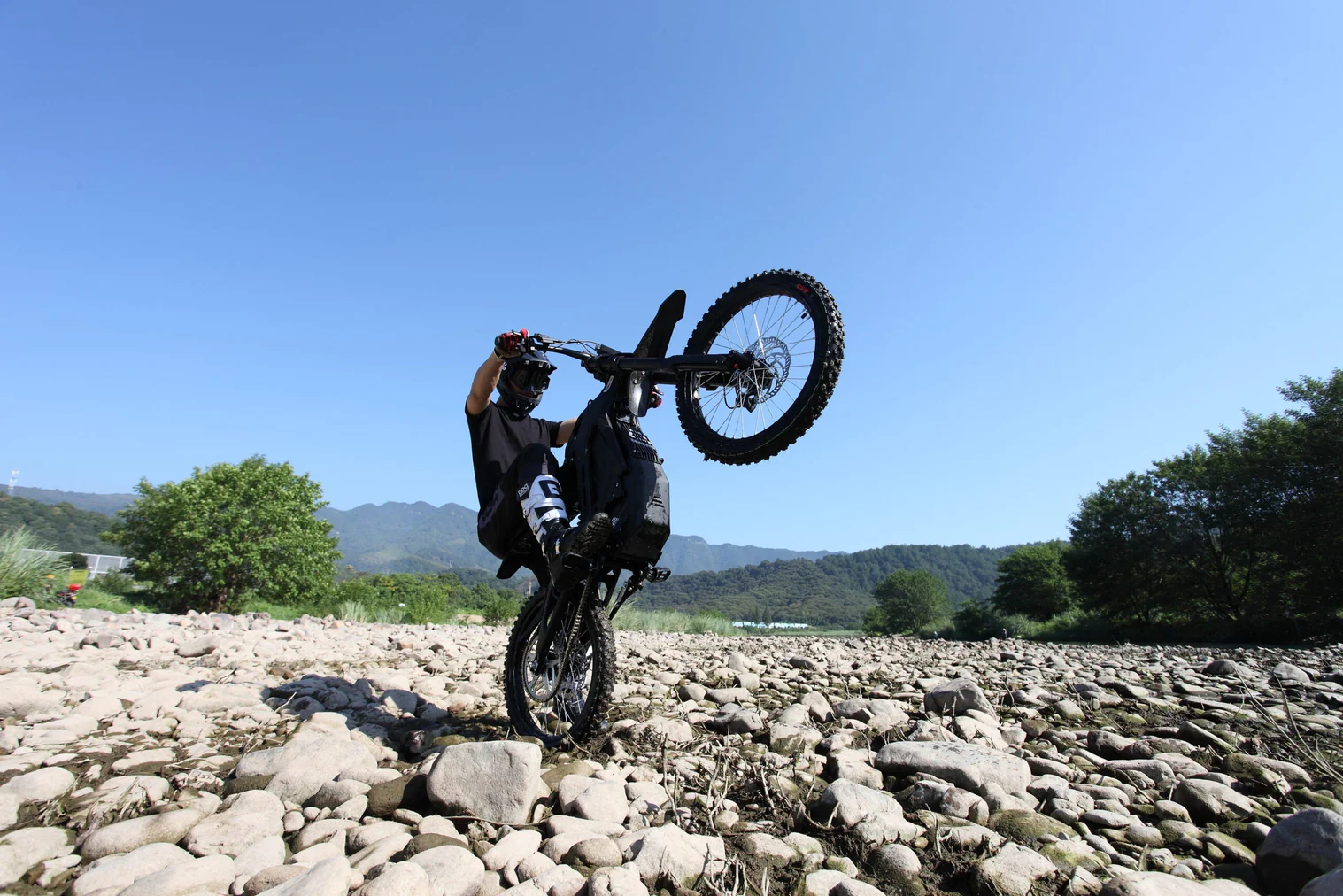 E Ride Pro SS 2.0 Off-Road Electric Dirt Bike - Image 3